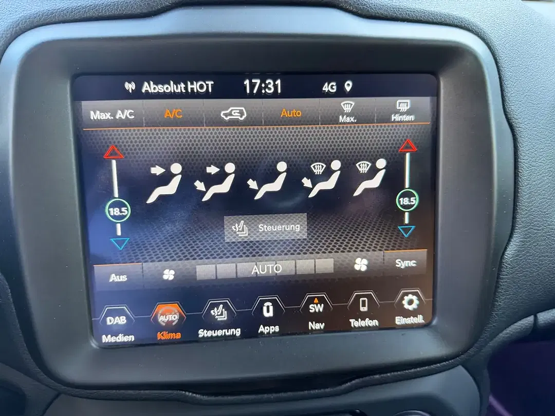 Jeep Renegade Limited - Thumbnail 34