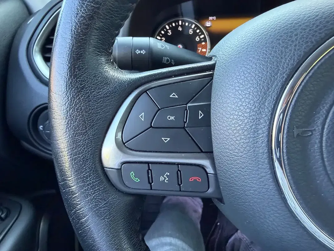 Jeep Renegade Limited - Thumbnail 42