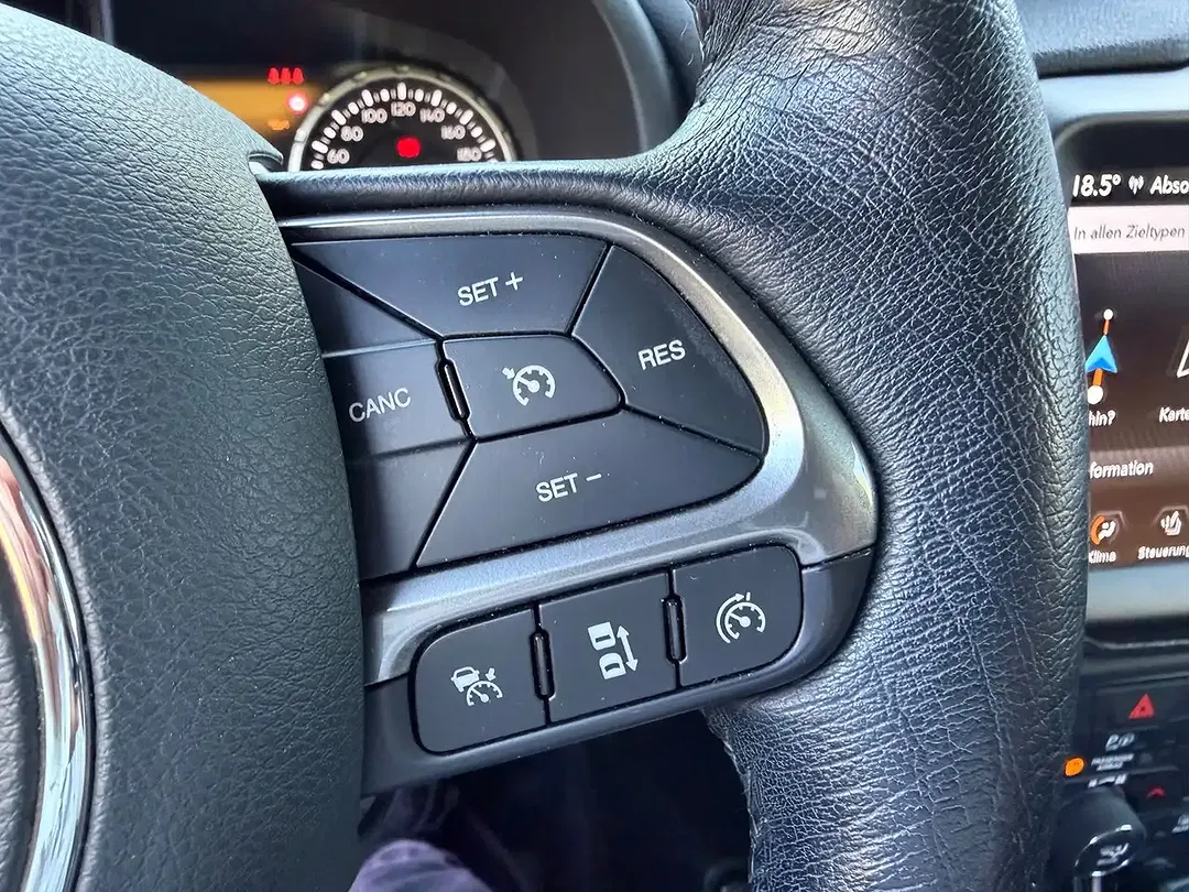 Jeep Renegade Limited - Thumbnail 43