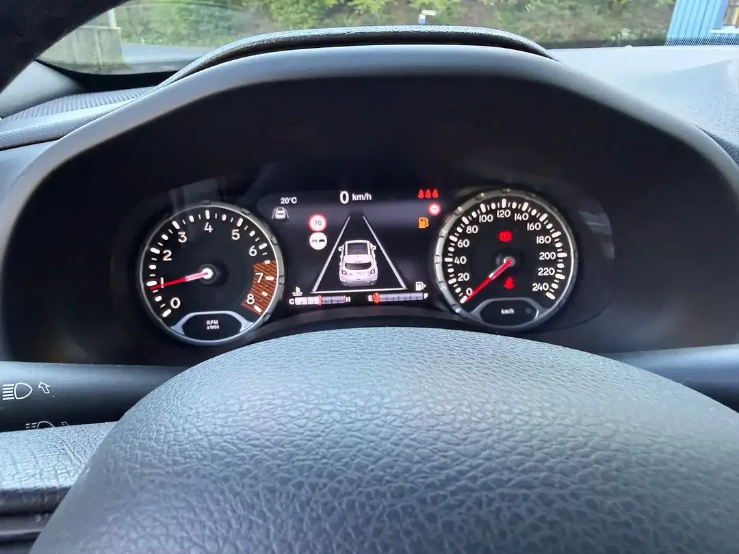 Jeep Renegade Limited - Thumbnail 44