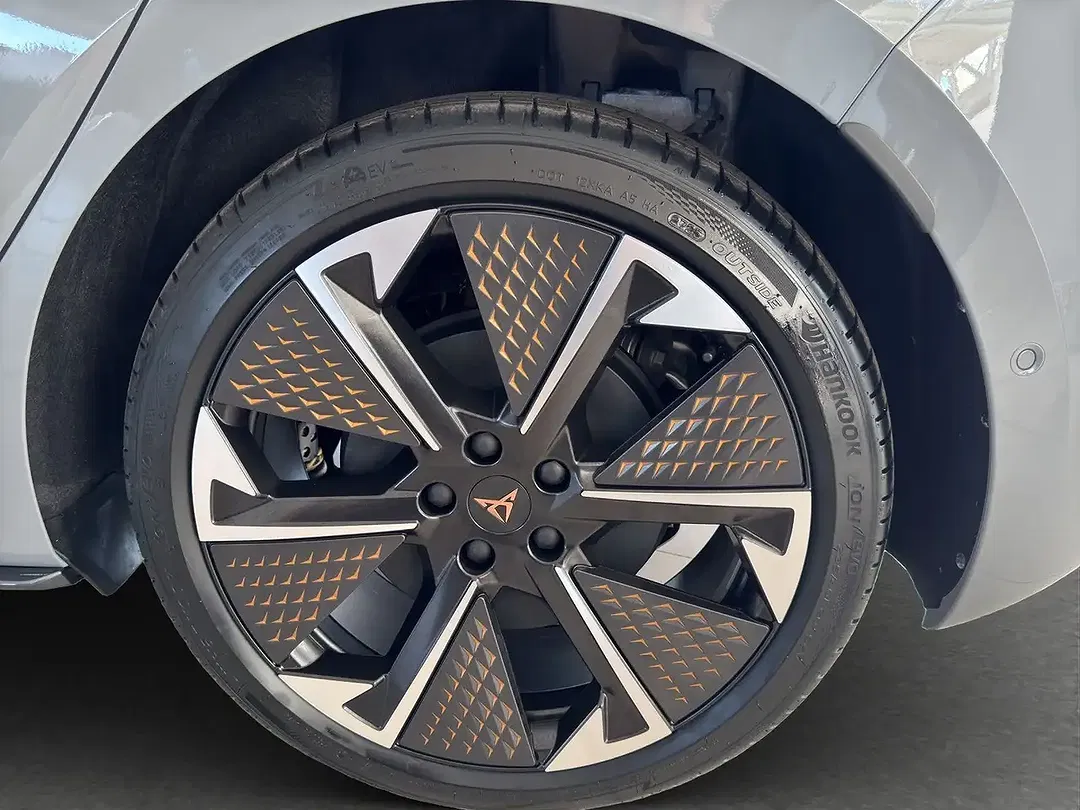 CUPRA Born VZ - Thumbnail 13