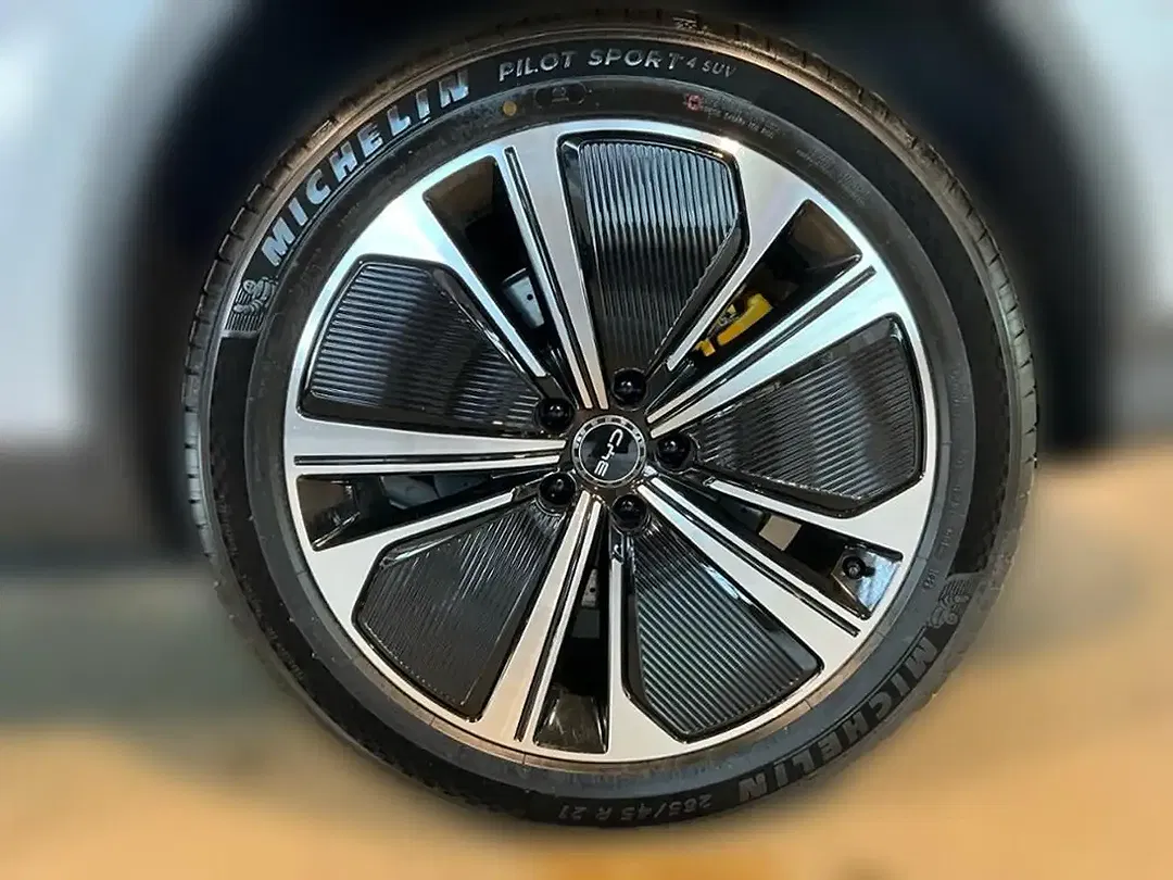 BYD Tang AUT - foto 15