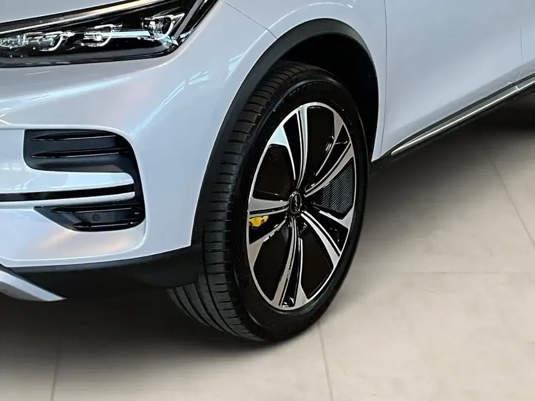 BYD Tang AUT - Thumbnail 7