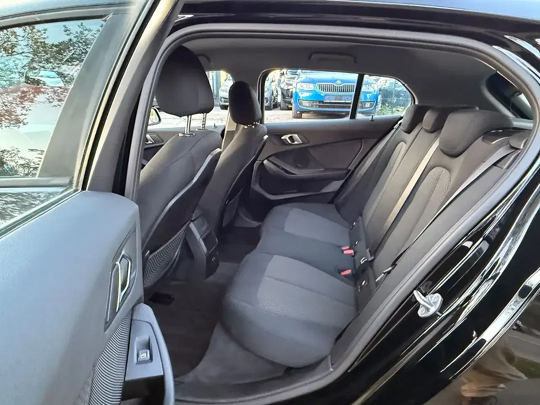 BMW 118 Advantage - Thumbnail 6