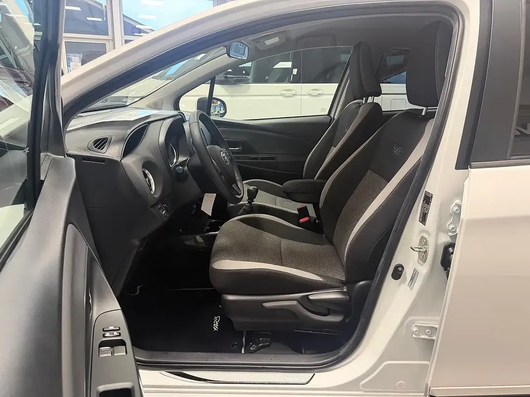 Toyota Yaris Team Deutschland - Thumbnail 13