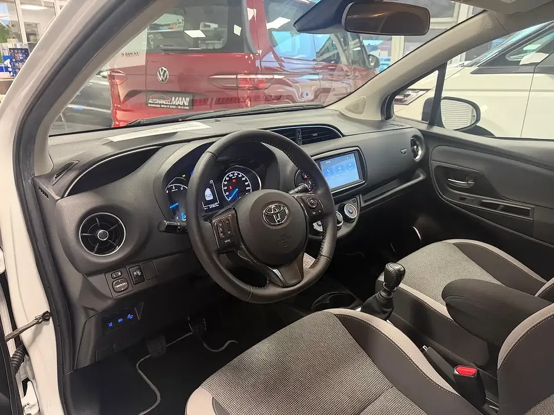 Toyota Yaris Team Deutschland - Thumbnail 9