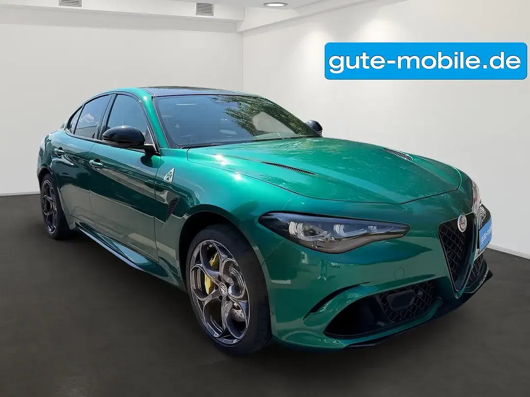 Alfa Romeo Giulia Quadrifoglio - Thumbnail 3