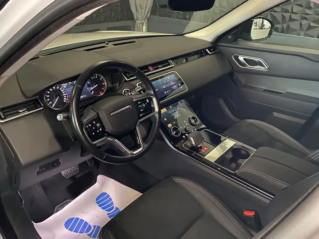 Land Rover Range Rover Velar - Thumbnail 14