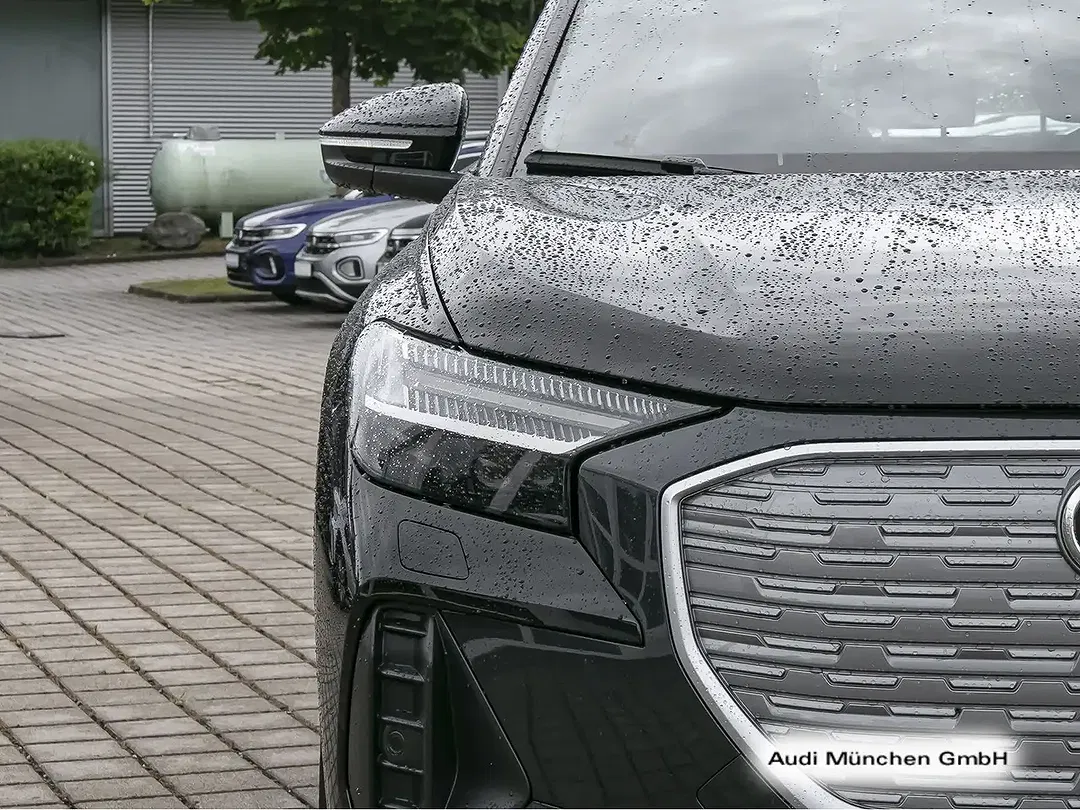 Audi Q4 e-tron 45 quattro - Thumbnail 6
