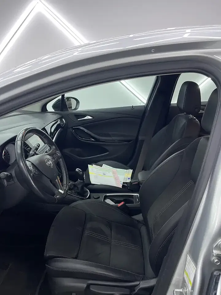 Opel Astra 1.2 Turbo Elegance - Thumbnail 10