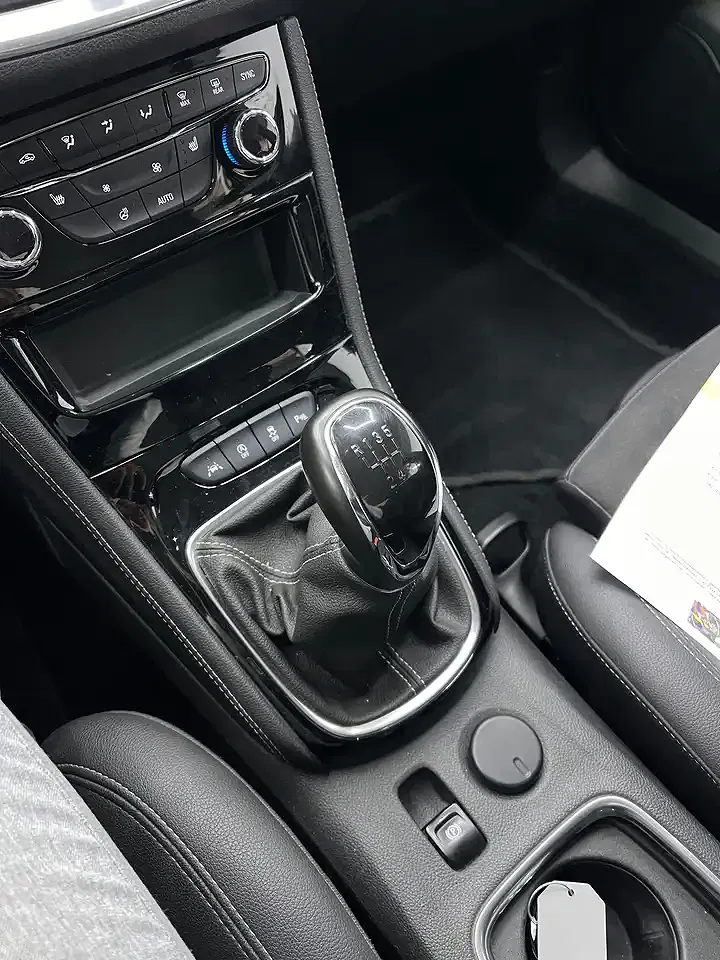 Opel Astra 1.2 Turbo Elegance - Thumbnail 9