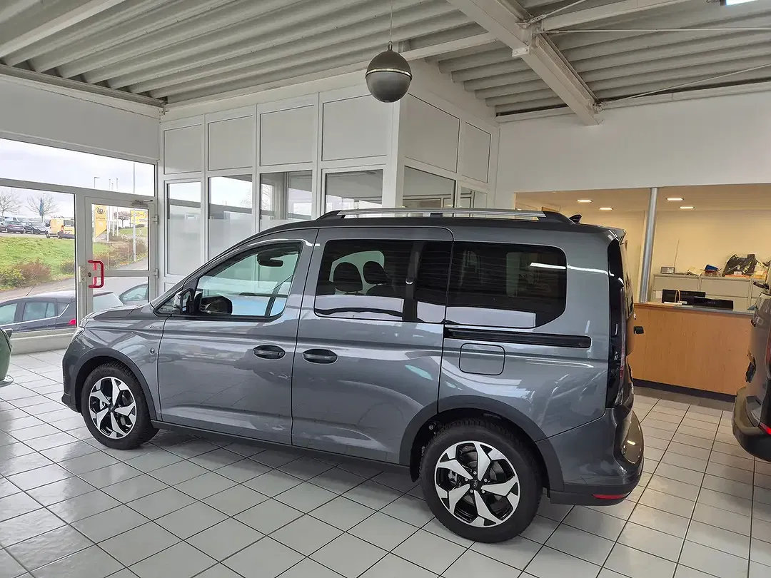 Ford Tourneo Connect 2.0 EcoBlue AUT Active - Thumbnail 4