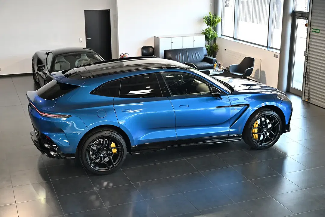 Aston Martin DBX S - Thumbnail 14
