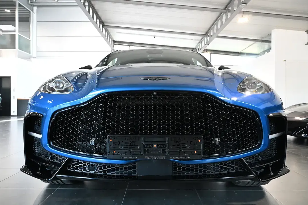 Aston Martin DBX S - Thumbnail 5