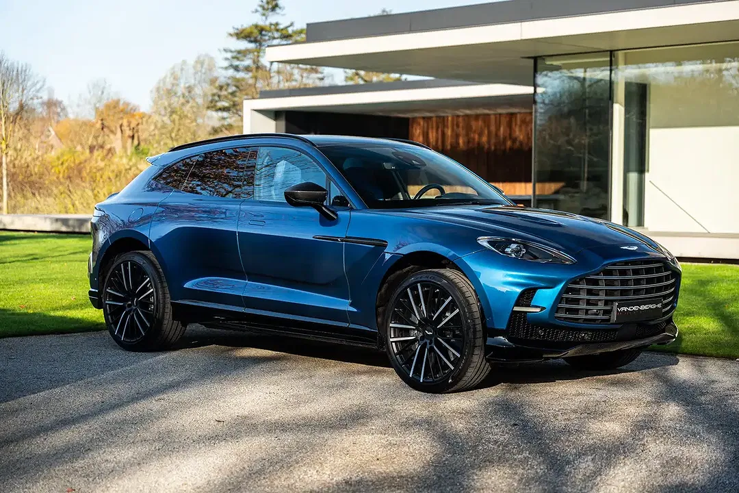 Aston Martin DBX 707 - foto 1