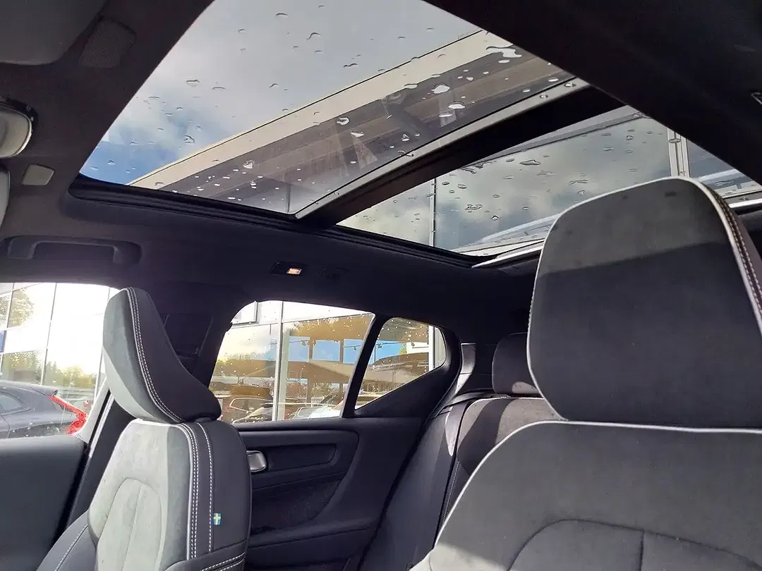 Volvo XC40 Ultra Black Edition - Thumbnail 14