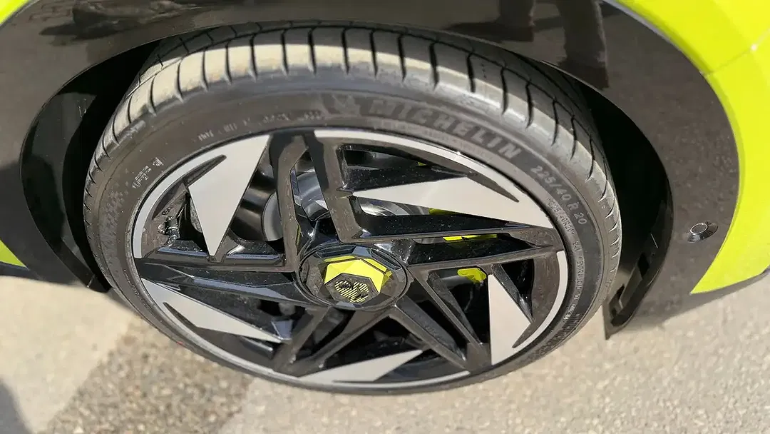 Abarth 600e Scorpionissima - Thumbnail 7