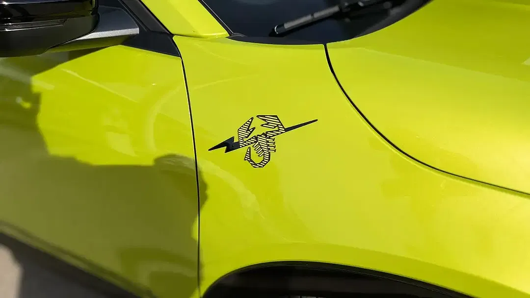 Abarth 600e Scorpionissima - Thumbnail 8
