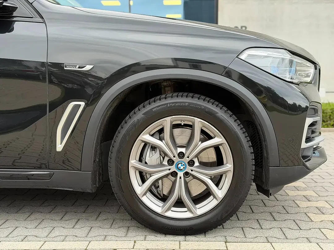 BMW X5 xDrive - Thumbnail 4