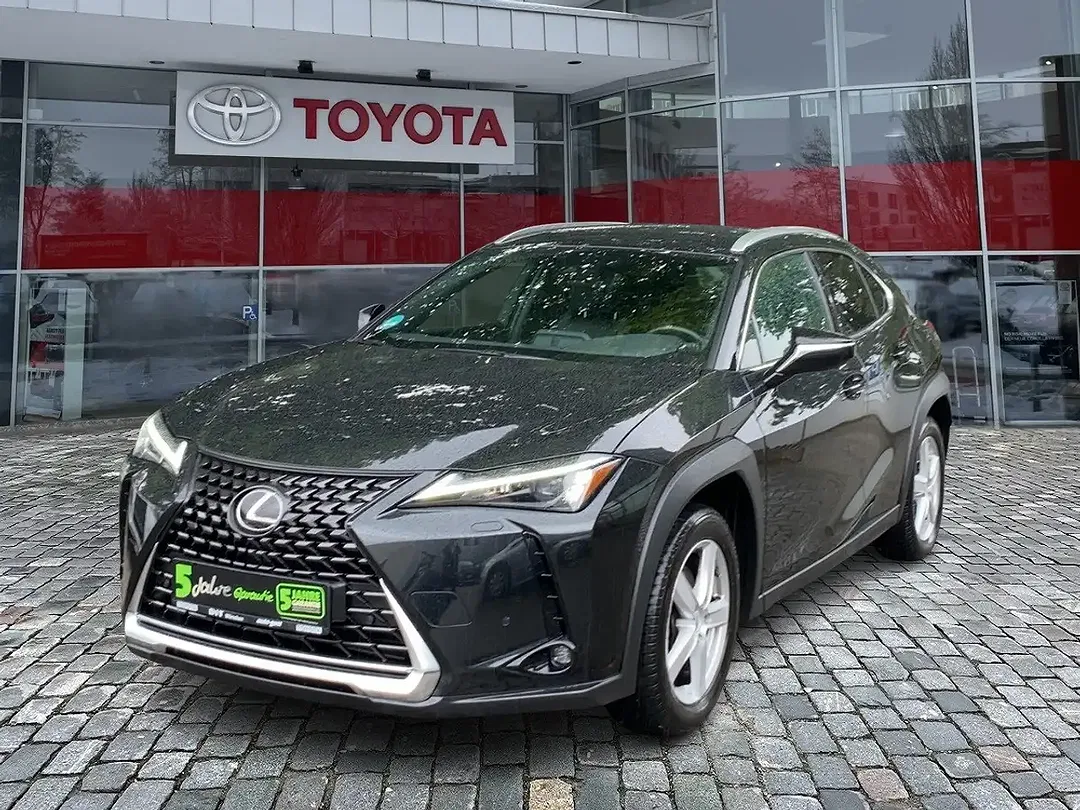 Lexus UX 250h Style Edition - foto 2