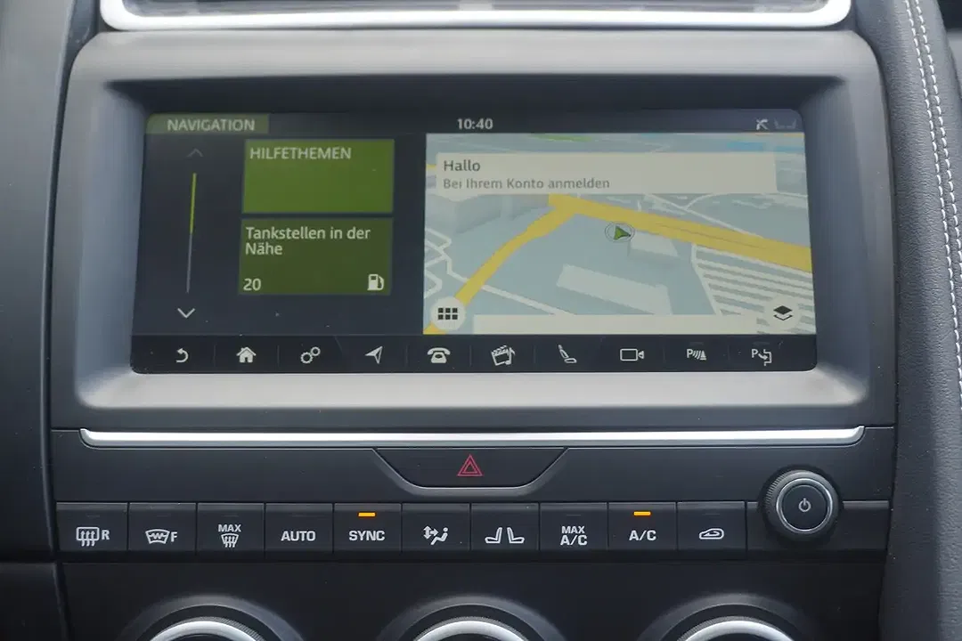 Jaguar E-Pace 2.0 4x4 R-Dynamic SE - Thumbnail 12
