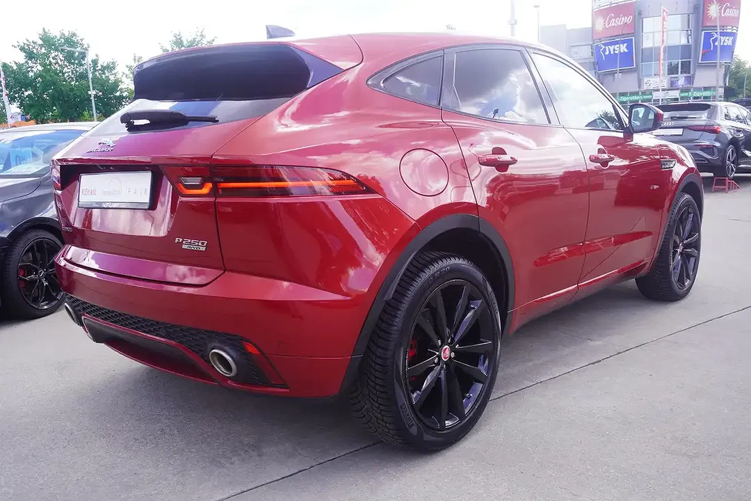 Jaguar E-Pace 2.0 4x4 R-Dynamic SE - foto 2