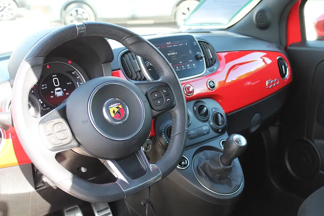 Abarth 595 1.4 T-Jet - Thumbnail 4