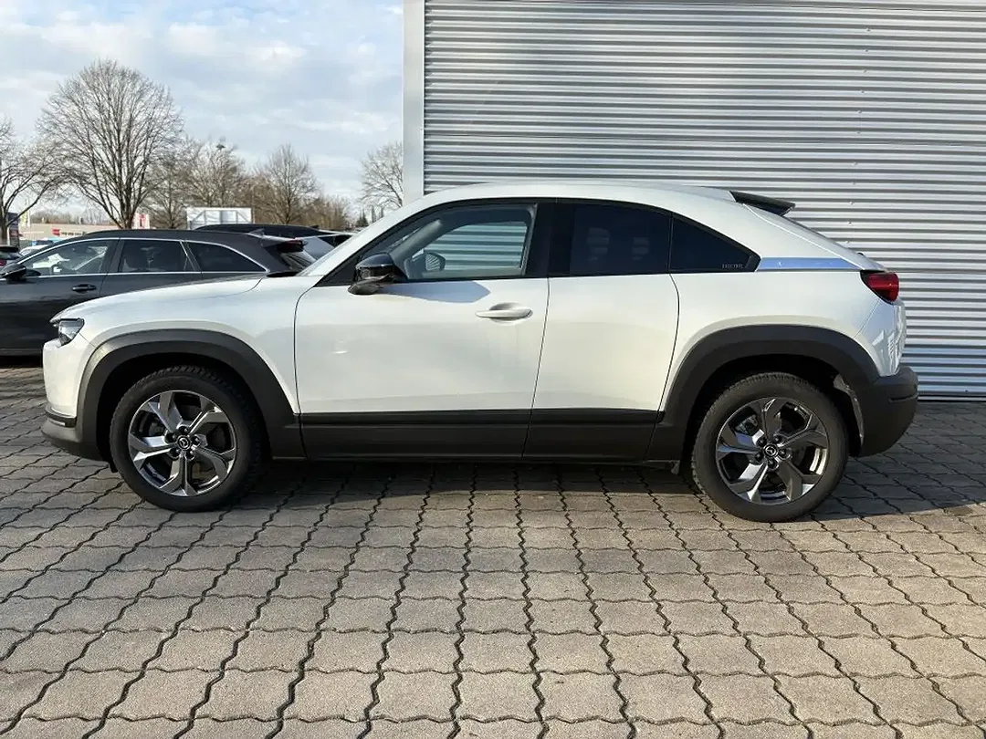 Mazda MX-30 e-SKYACTIV Premium - Thumbnail 4