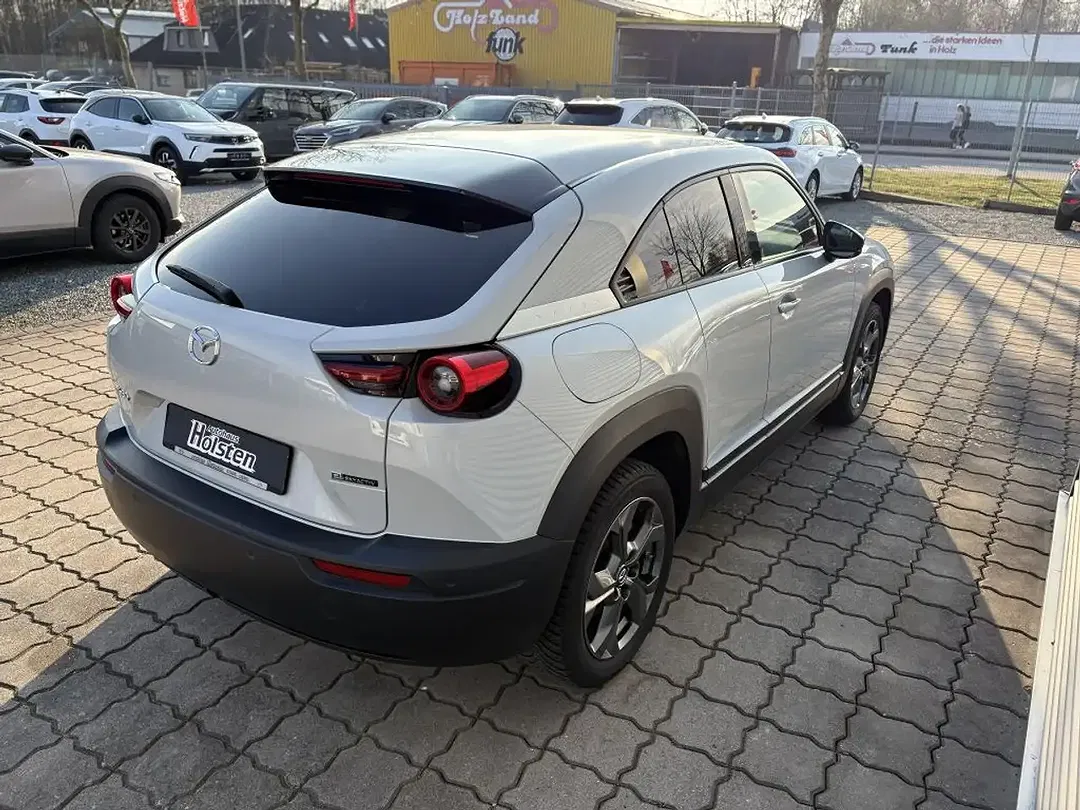 Mazda MX-30 e-SKYACTIV Premium - Thumbnail 6