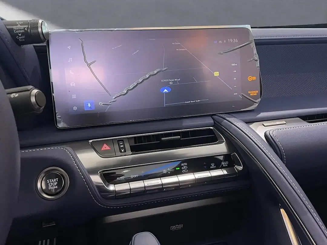 Lexus LC 500 Ultimate Edition - Thumbnail 14