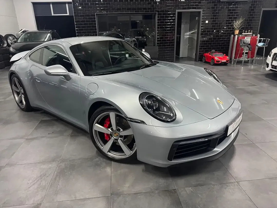 Porsche 992 Carrera S - foto 1