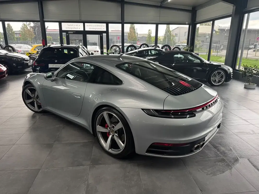 Porsche 992 Carrera S - Thumbnail 11