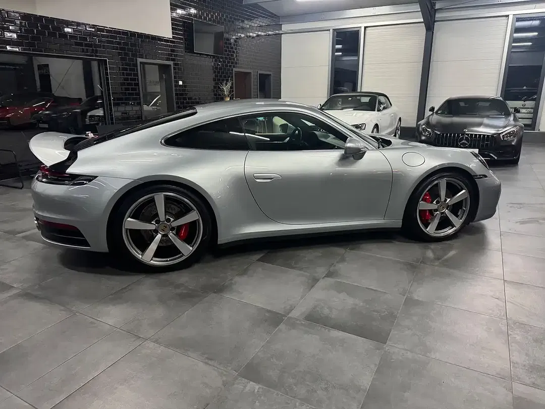Porsche 992 Carrera S - Thumbnail 8