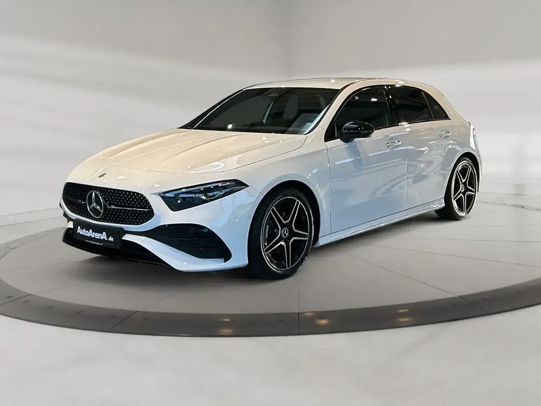 Mercedes-Benz A 200 AMG MBUX Night - foto 1