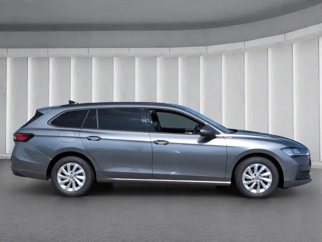 Skoda Superb TDI DSG Combi Essence - Thumbnail 2