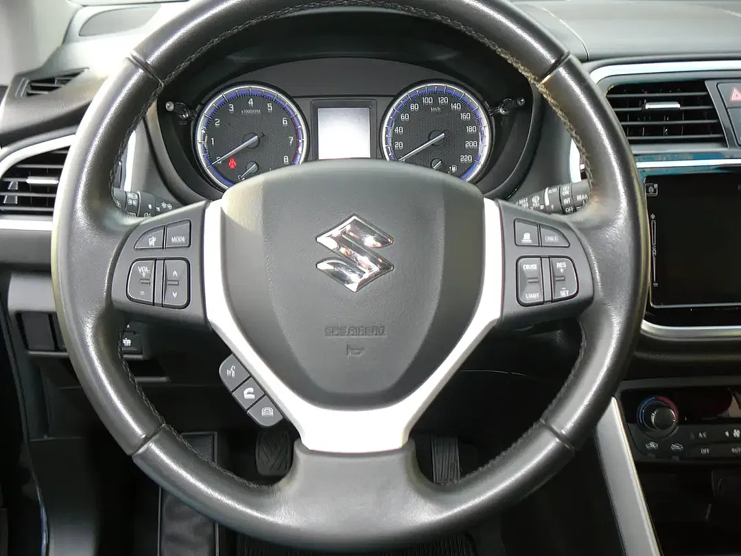 Suzuki SX4 S-Cross MHEV - Thumbnail 8