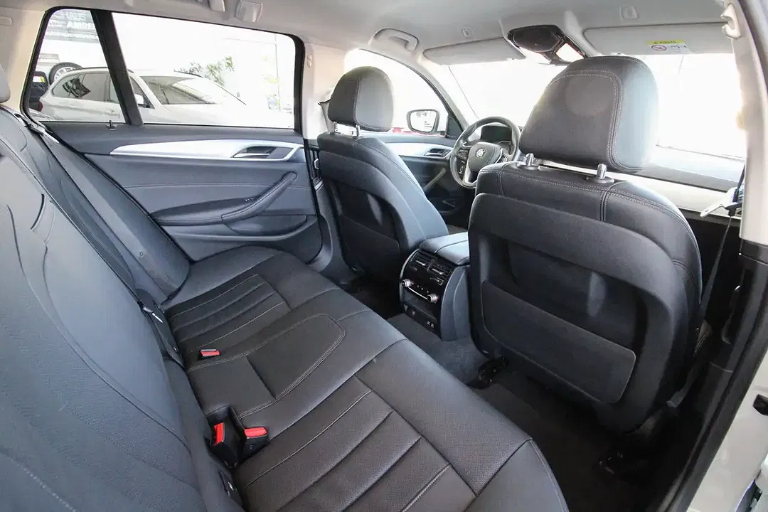 BMW 520 Touring Business - Thumbnail 7