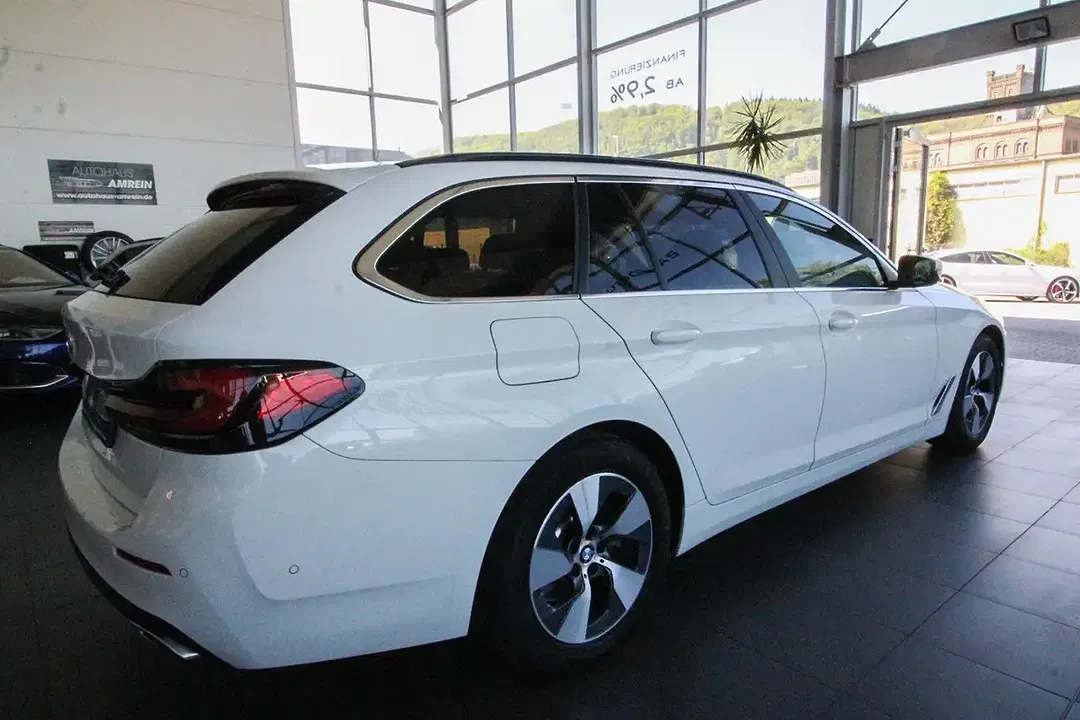 BMW 520 Touring Business - Thumbnail 3