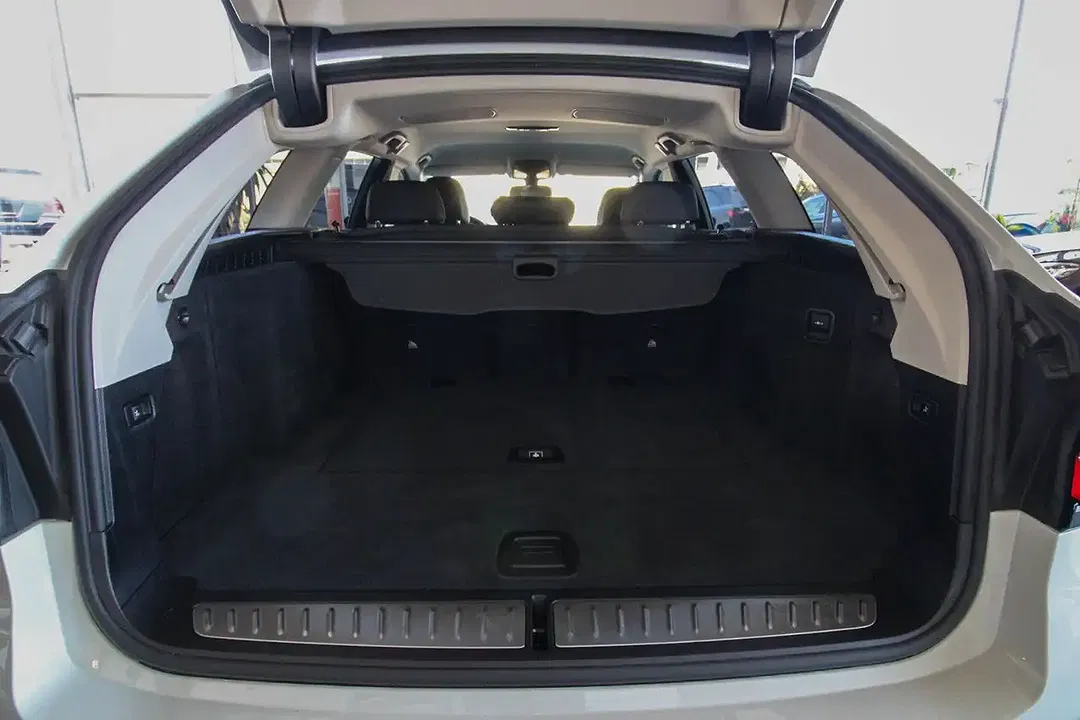 BMW 520 Touring Business - Thumbnail 4