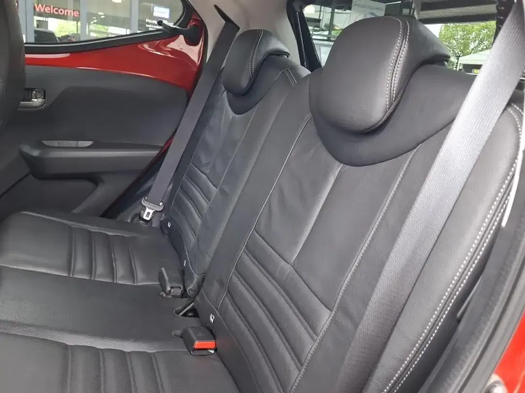 Toyota Aygo - Thumbnail 11