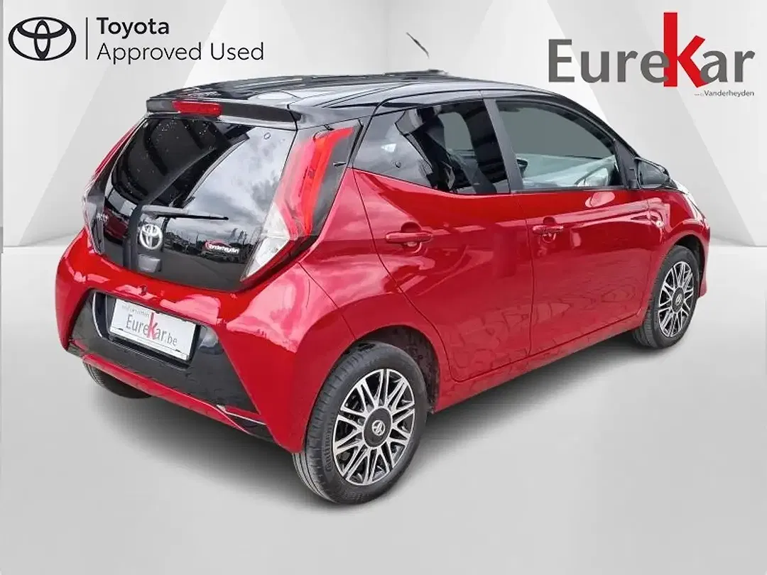 Toyota Aygo - Thumbnail 3