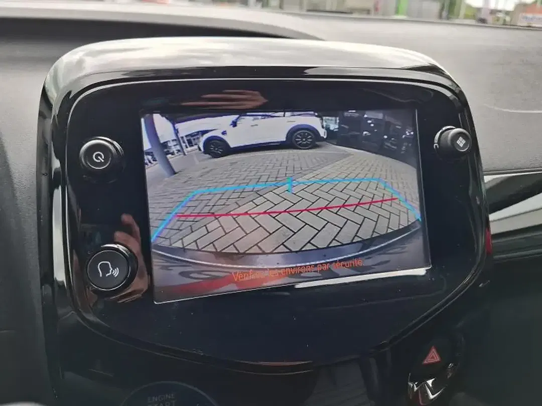 Toyota Aygo - Thumbnail 8
