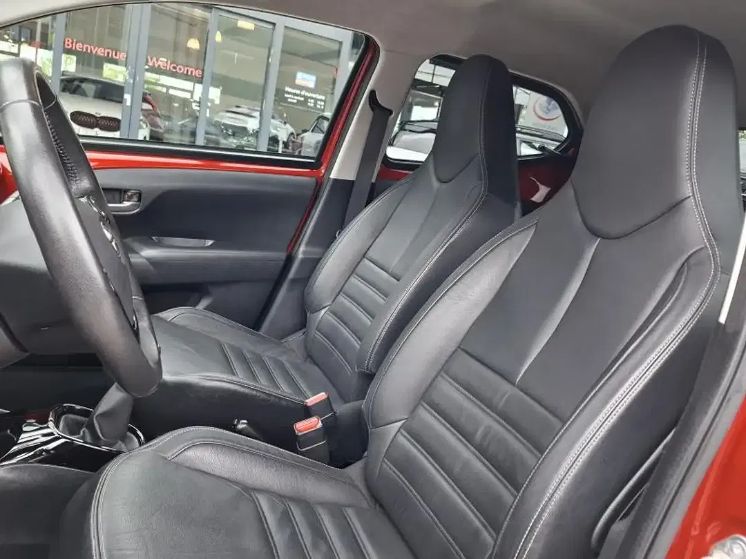 Toyota Aygo - Thumbnail 9