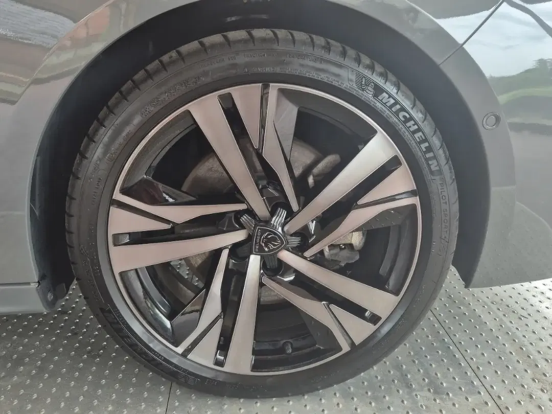 Peugeot 508 225 Hybrid PHEV GT SW - Thumbnail 10