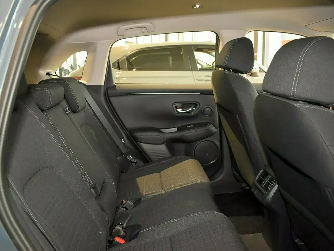 Honda ZR-V e:HEV Elegance - Thumbnail 11