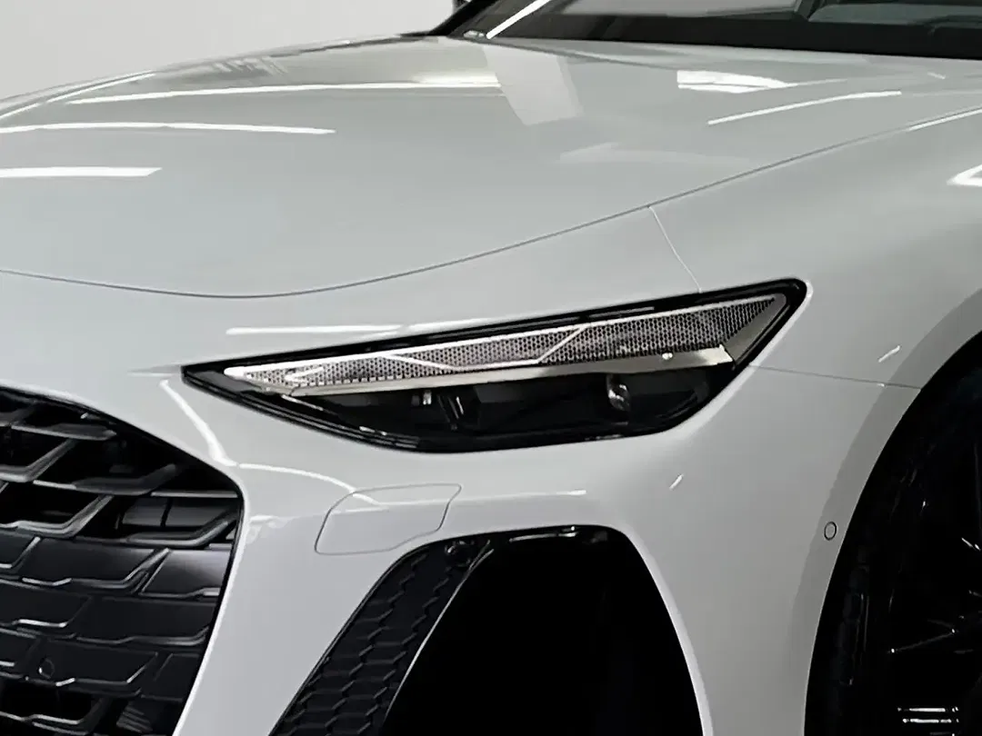 Audi A6 quattro Edition One - Thumbnail 6
