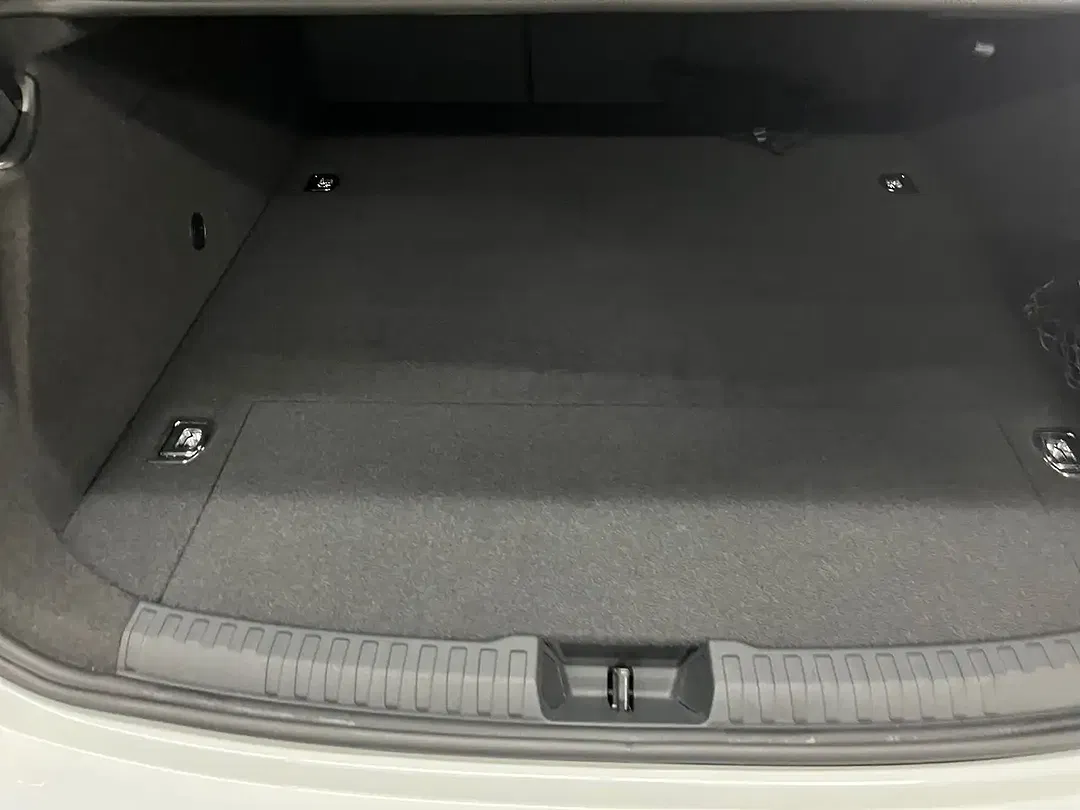 Audi A6 quattro Edition One - Thumbnail 8