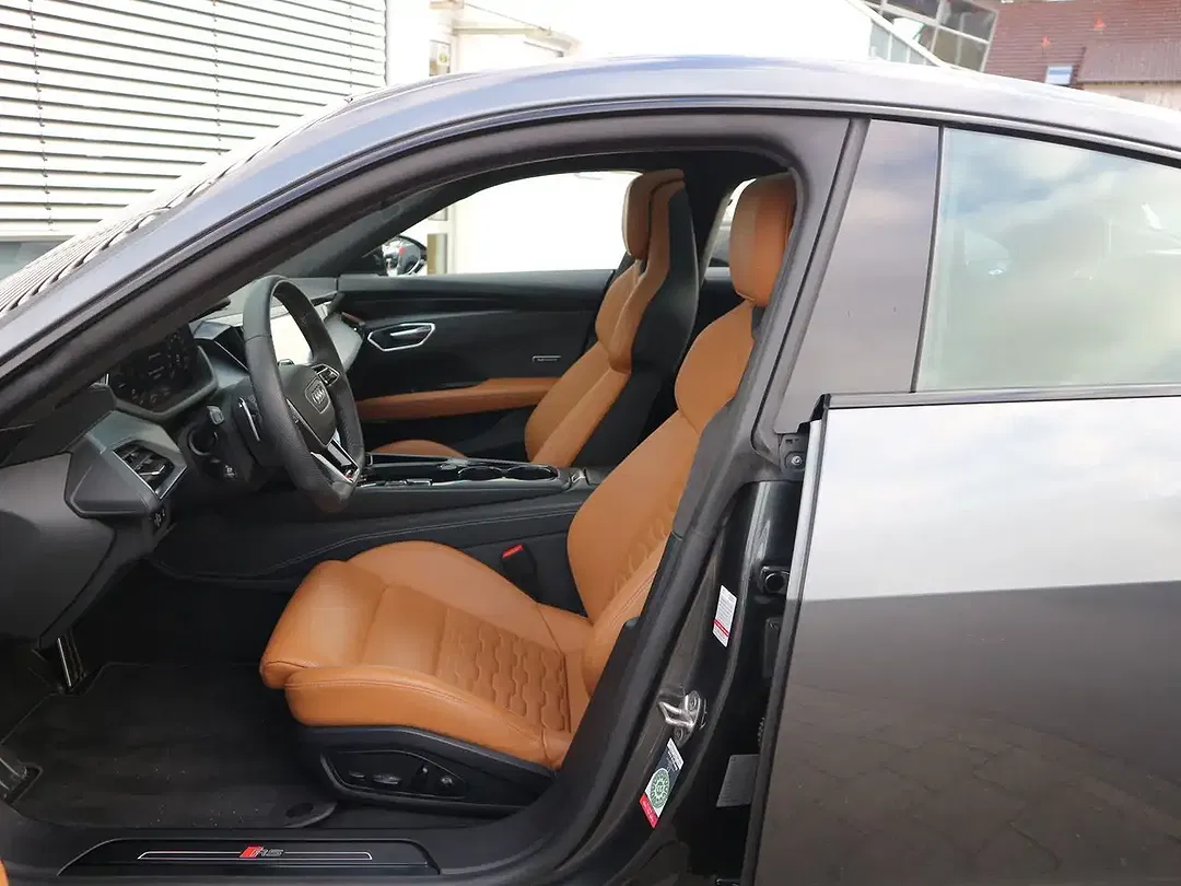 Audi RS e-tron GT Matrix LED - Thumbnail 10