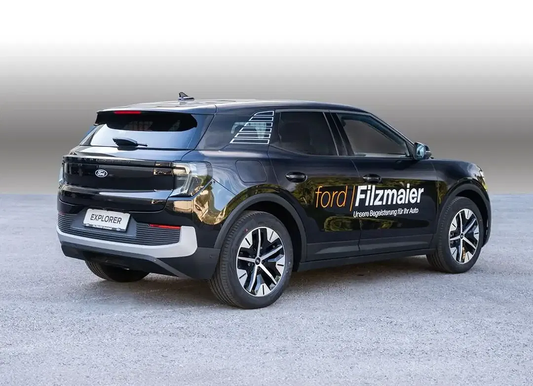 Ford Explorer Premium - Thumbnail 5