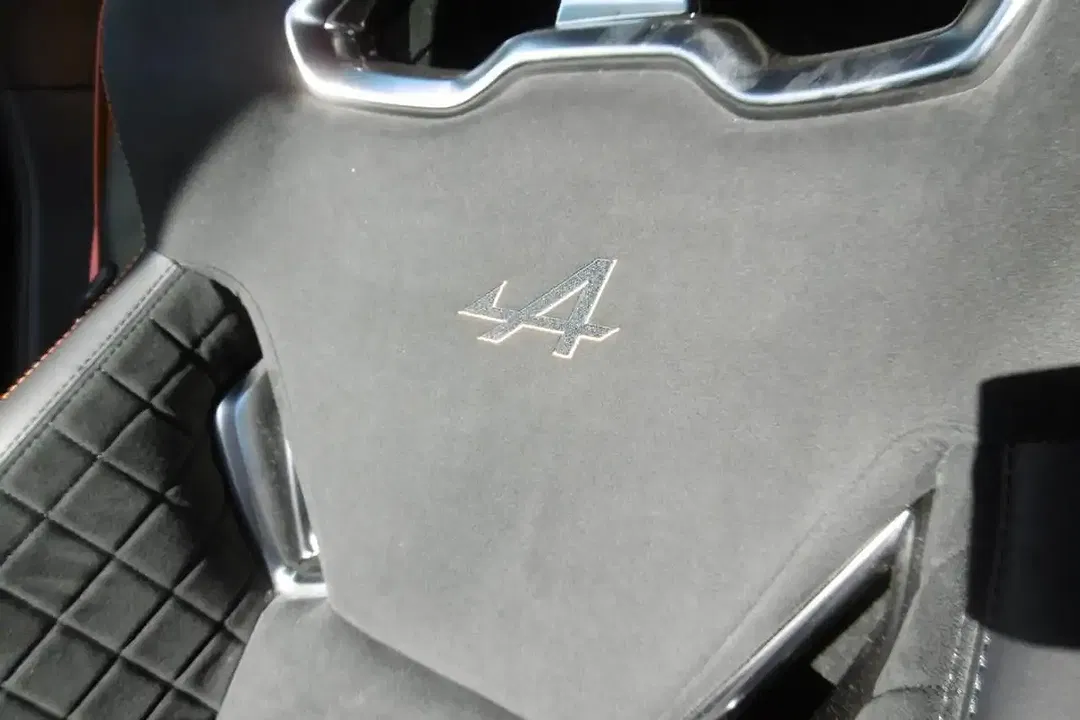 Alpine A110 S - Thumbnail 10